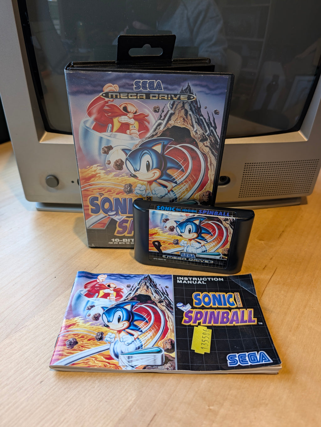 Sonic Spinball - Sega Mega Drive - PAL - Boxed with Manual