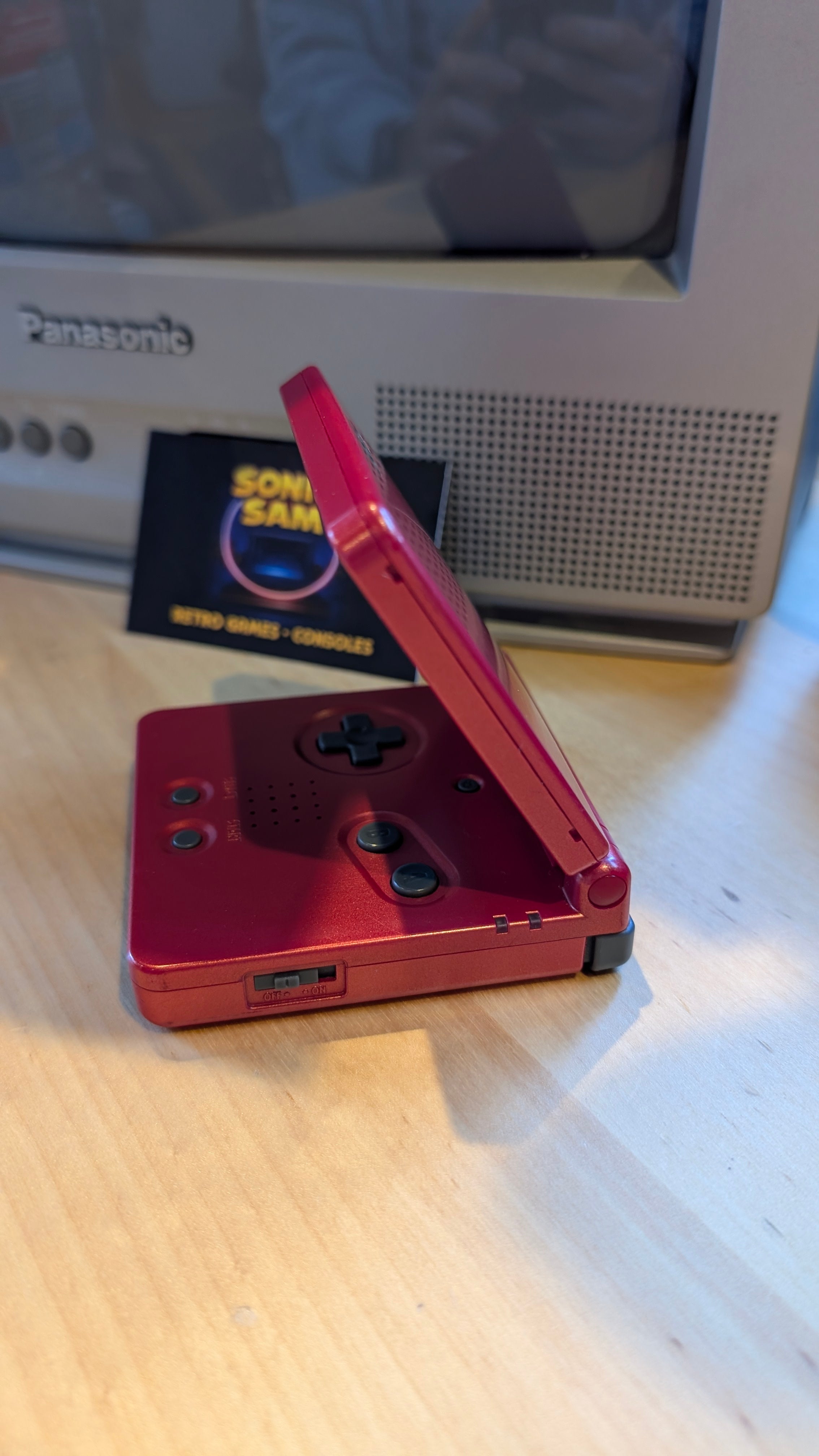 Nintendo Gameboy Advance SP (Red) & Charger