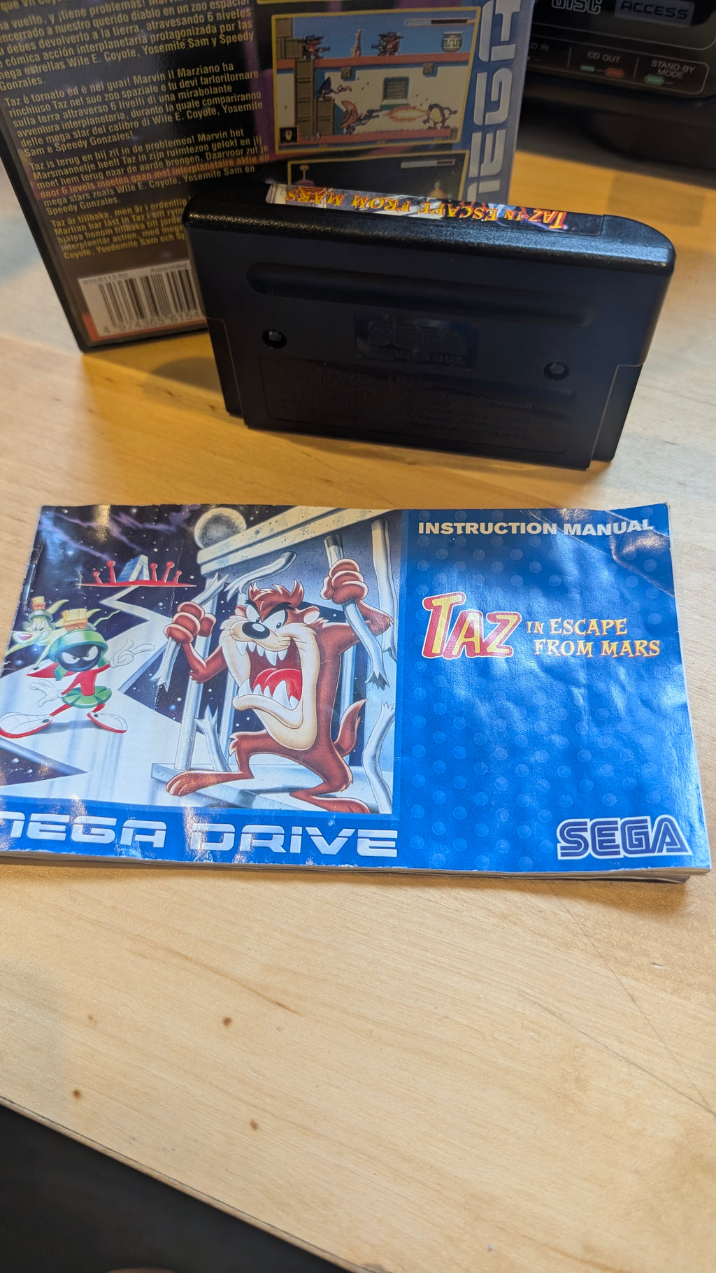 Taz In Escape From Mars - Sega Mega Drive - CIB - Tested & Working