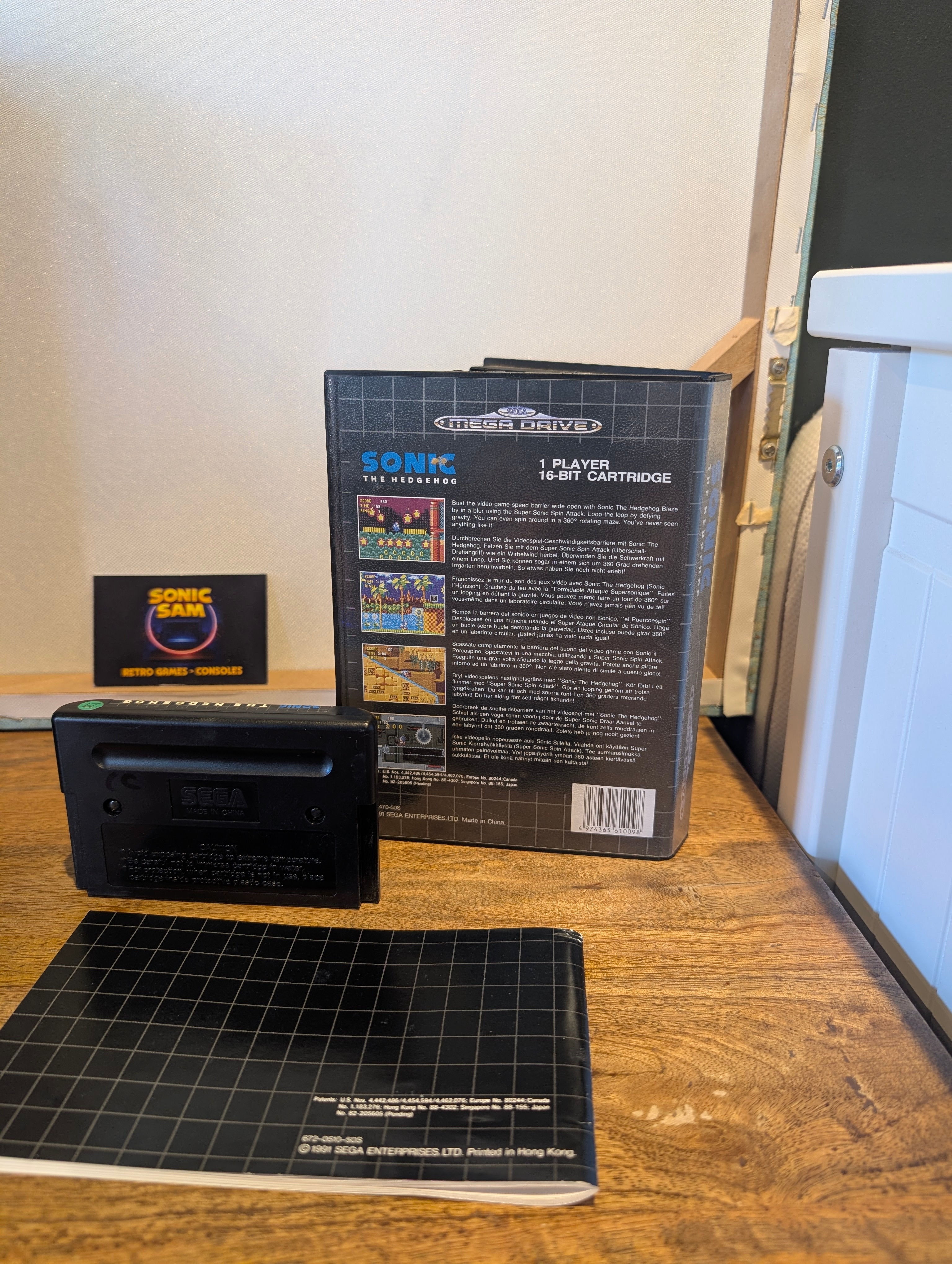 Sonic the Hedgehog - Sega Mega Drive - CIB - Tested & Working