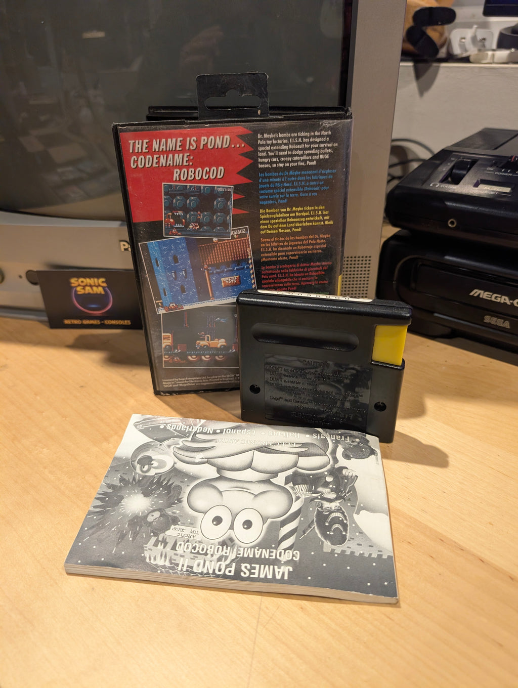 James Pond 2- Sega Mega Drive - CIB - Tested & Working