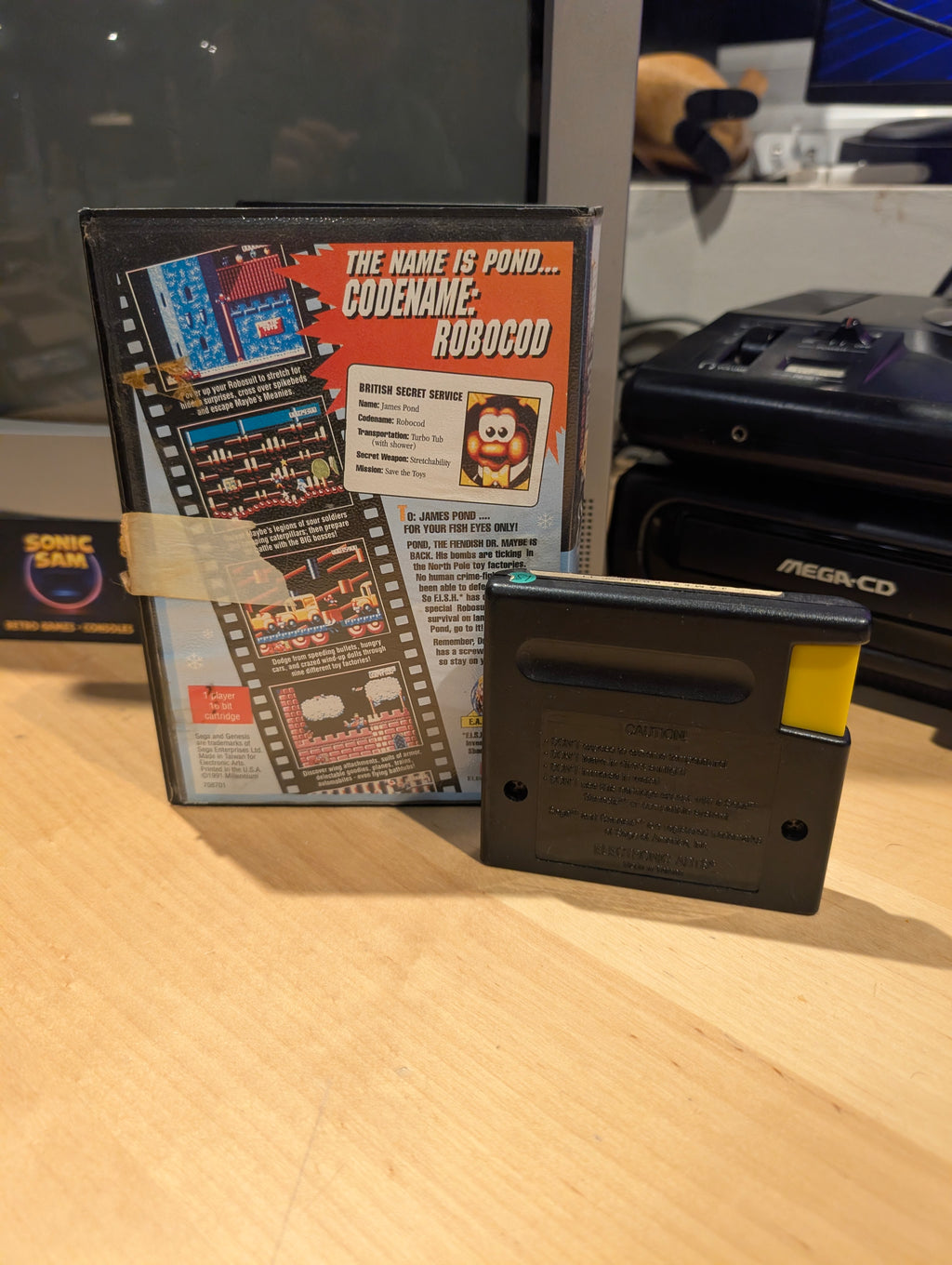 James Pond 2 - Sega Mega Drive - Boxed No Manual - Tested & Working