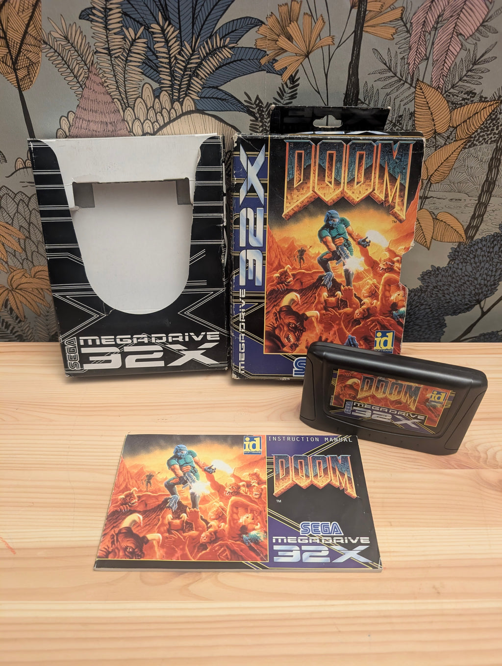 Doom - Sega 32X - CIB - Tested & Working