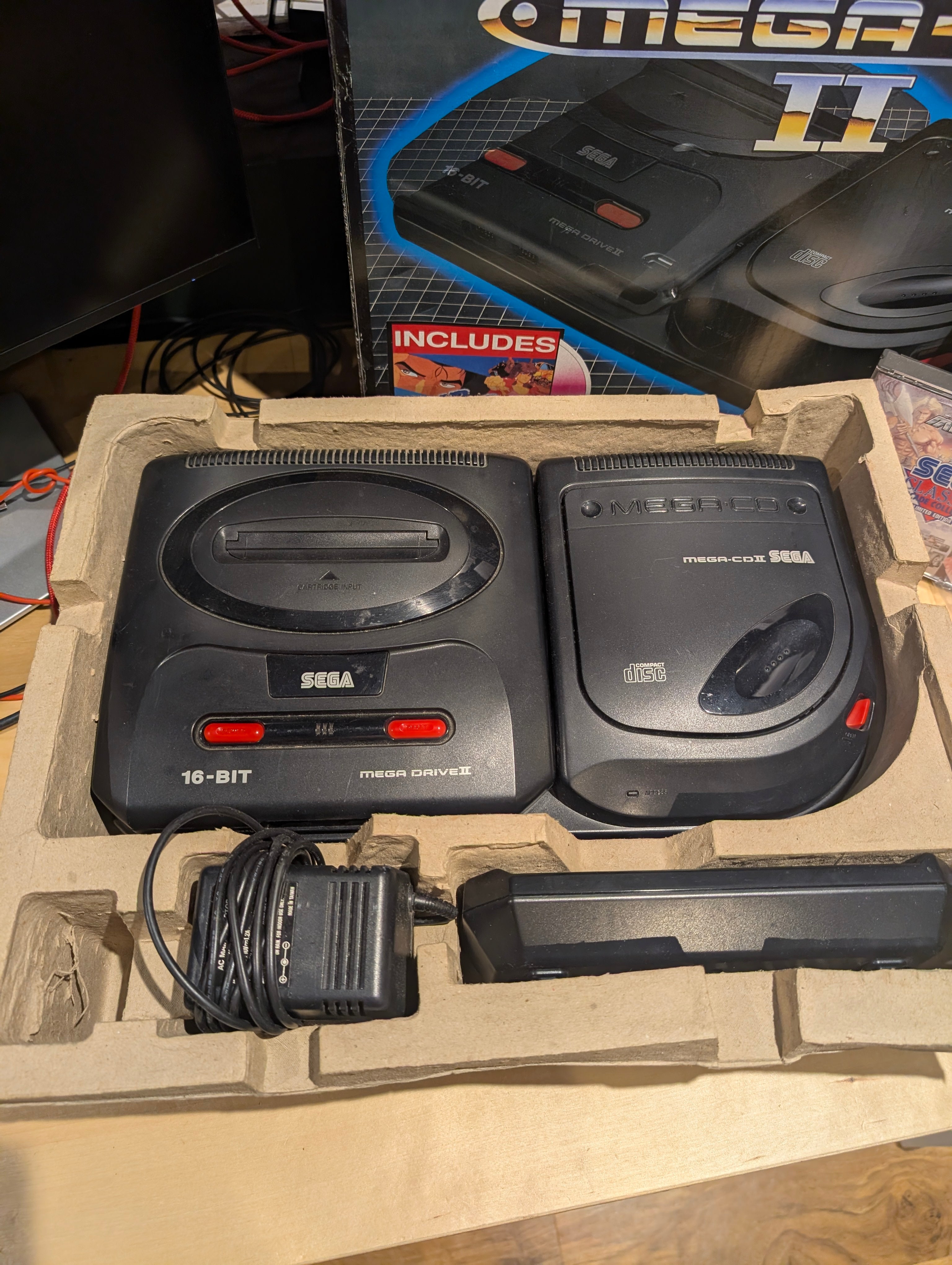 Sega Mega Drive 2  + Boxed Mega CD 2 Bundle - 2 Controllers - Tested & Working