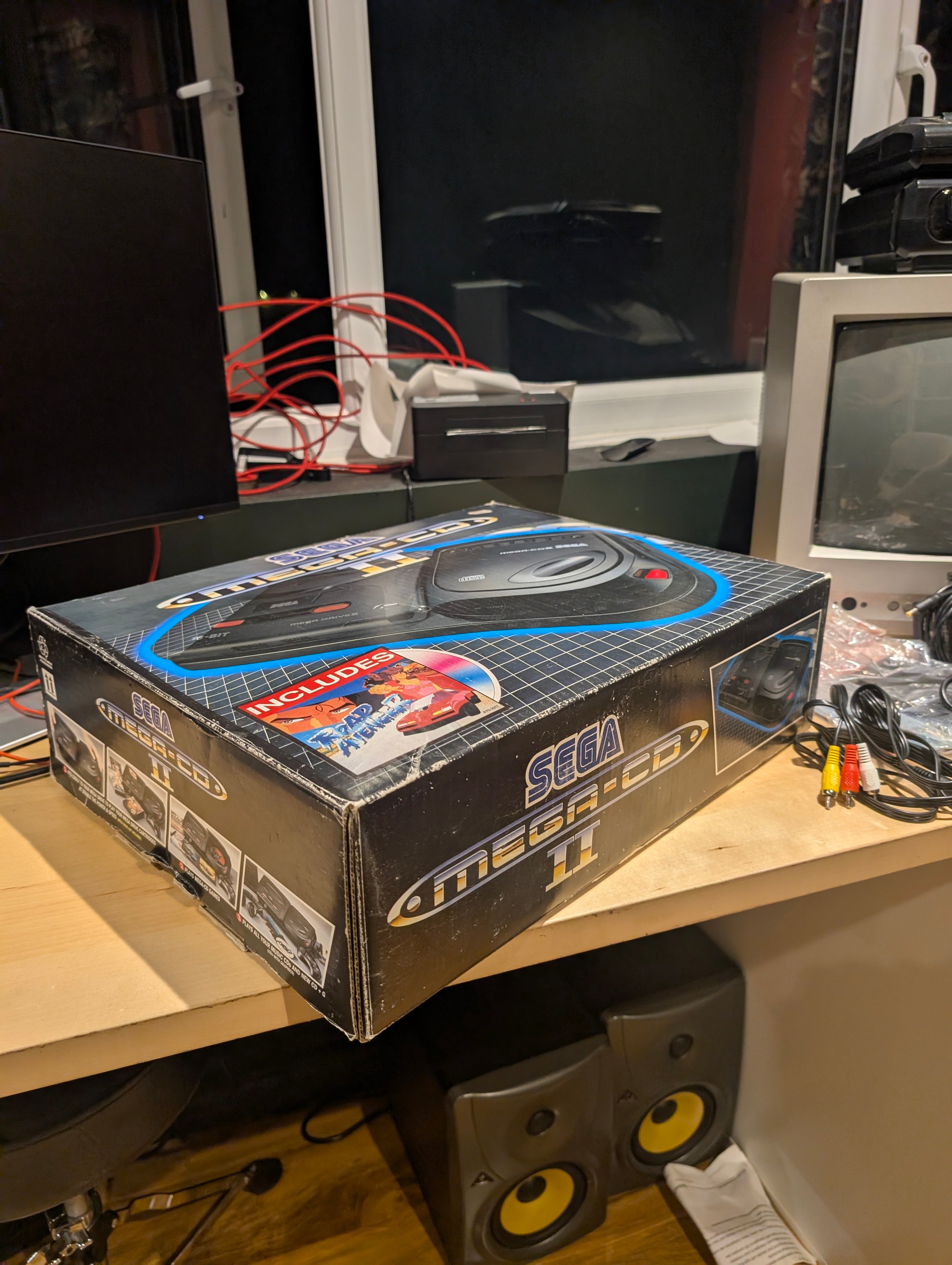 Sega Mega Drive 2  + Boxed Mega CD 2 Bundle - 2 Controllers - Tested & Working