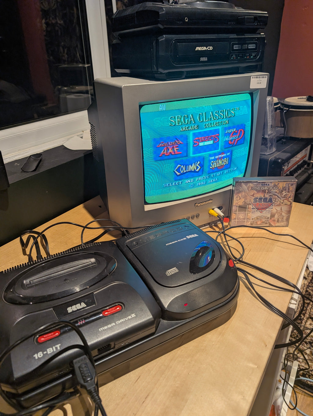 Sega Mega Drive 2  + Boxed Mega CD 2 Bundle - 2 Controllers - Tested & Working