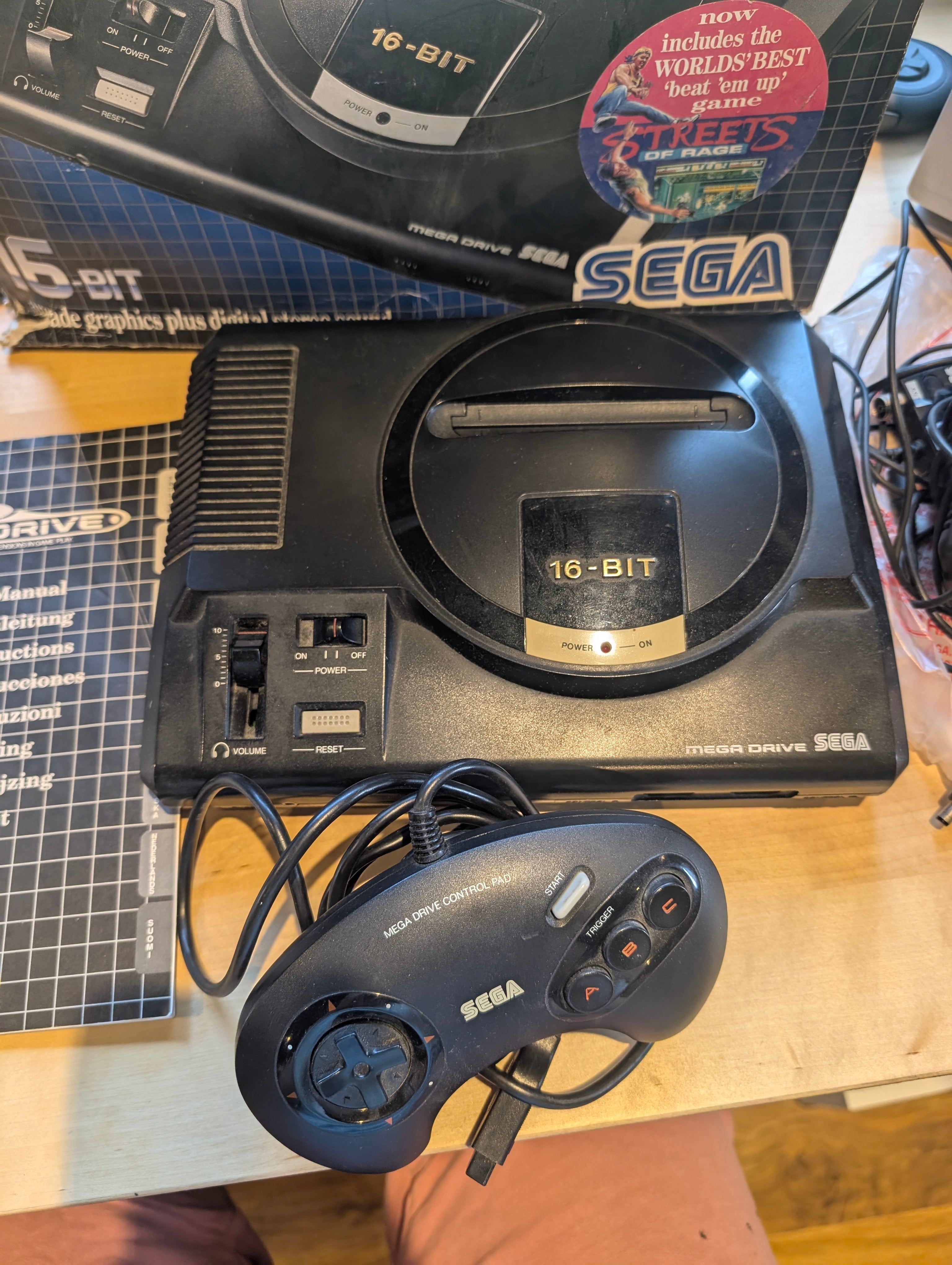 Sega Mega Drive - Boxed - Acceptable